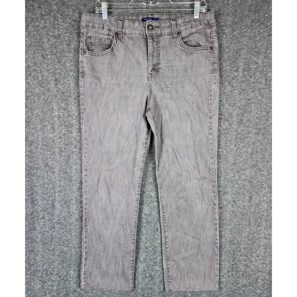Bandolino Jeans Womens 12 Mandie Gray Straight Leg Denim EUC
